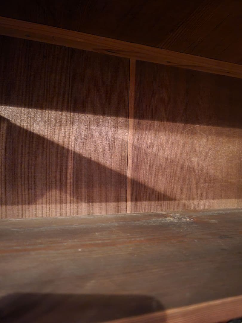 本棚　飾り棚　食器棚　収納棚　引き出し 2杯　ゆらゆらガラス　古家具