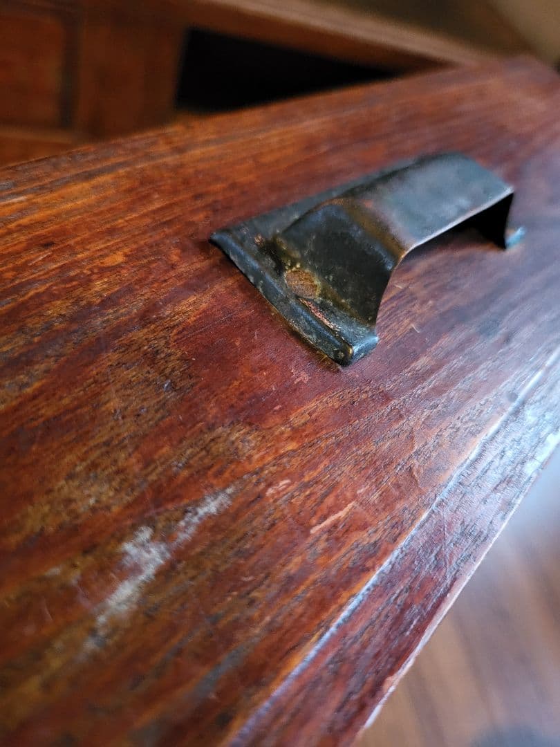 本棚　飾り棚　食器棚　収納棚　引き出し 2杯　ゆらゆらガラス　古家具