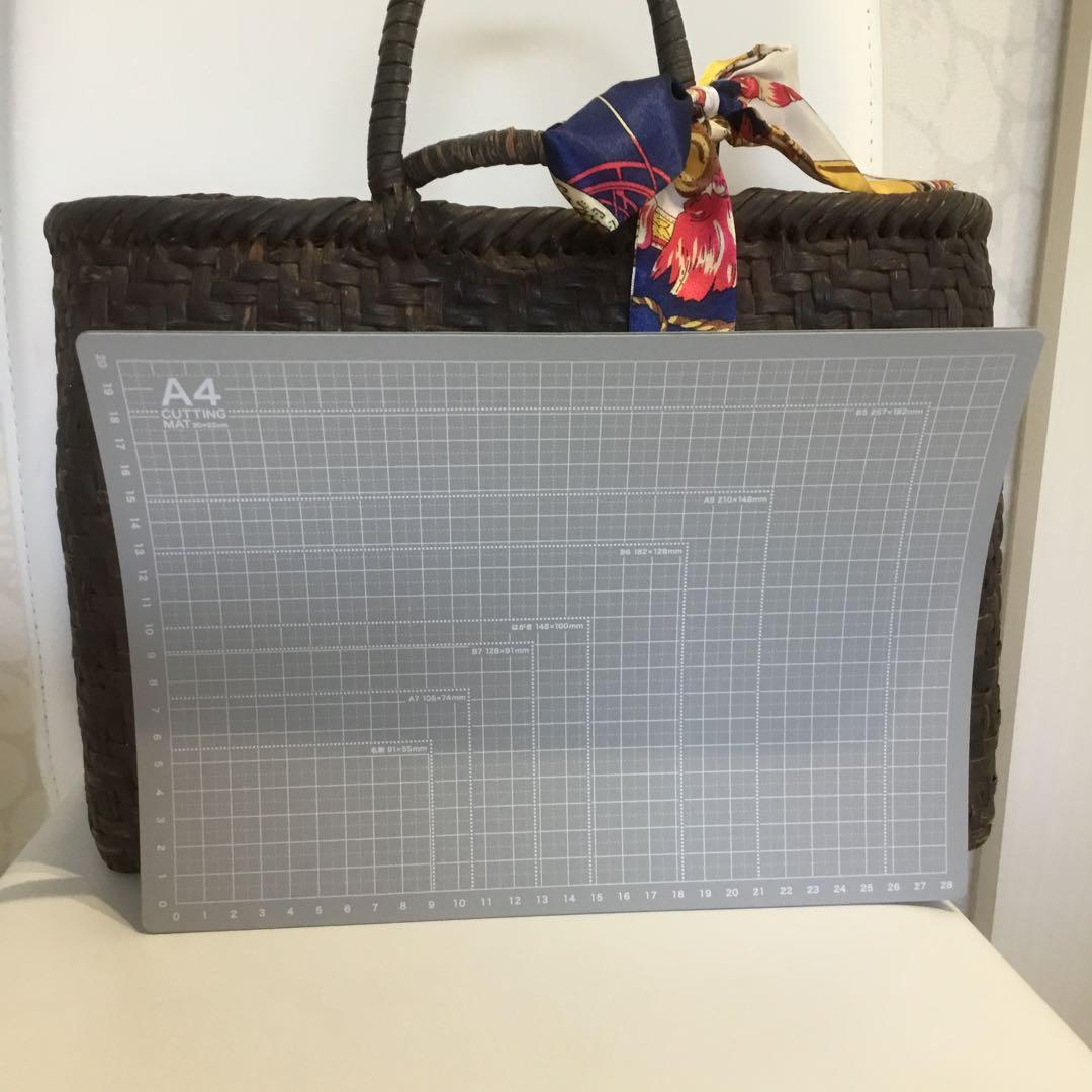 ダークブラウンかごバッグ スカーフ付き　山ぶどう手作り