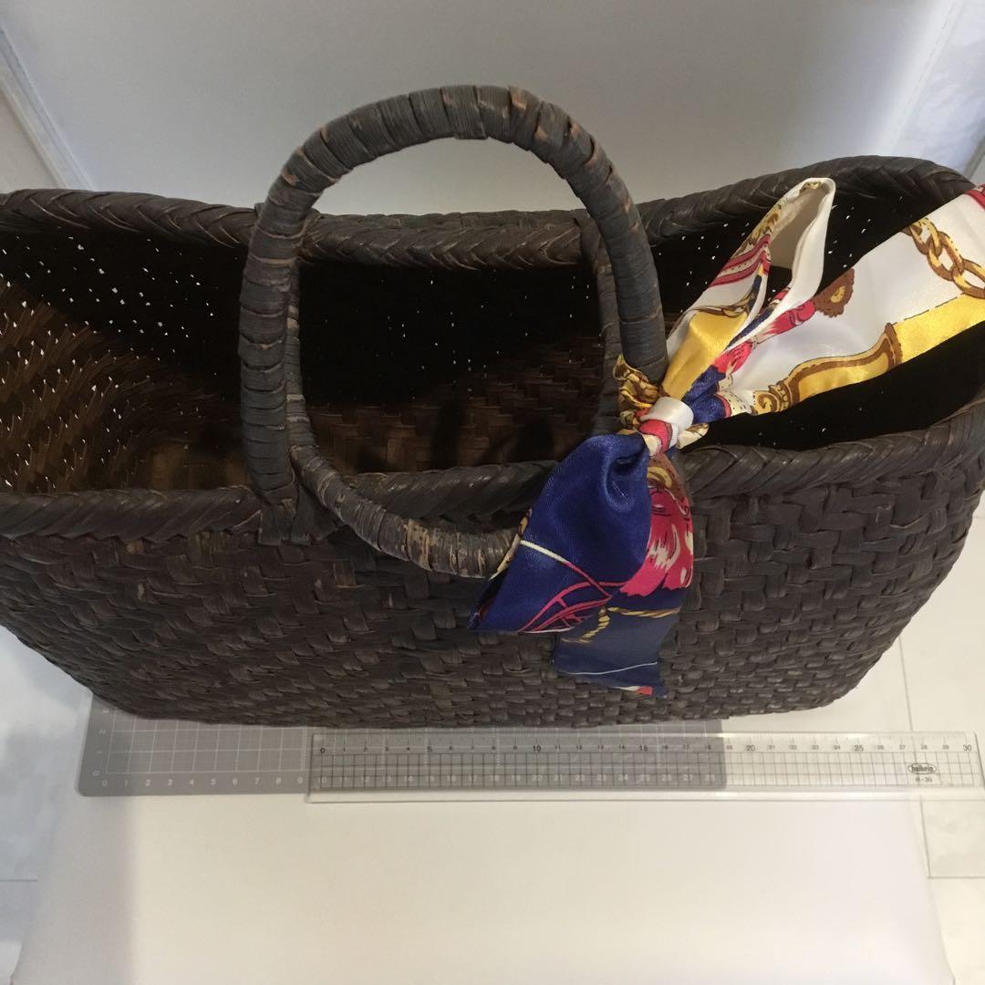 ダークブラウンかごバッグ スカーフ付き　山ぶどう手作り