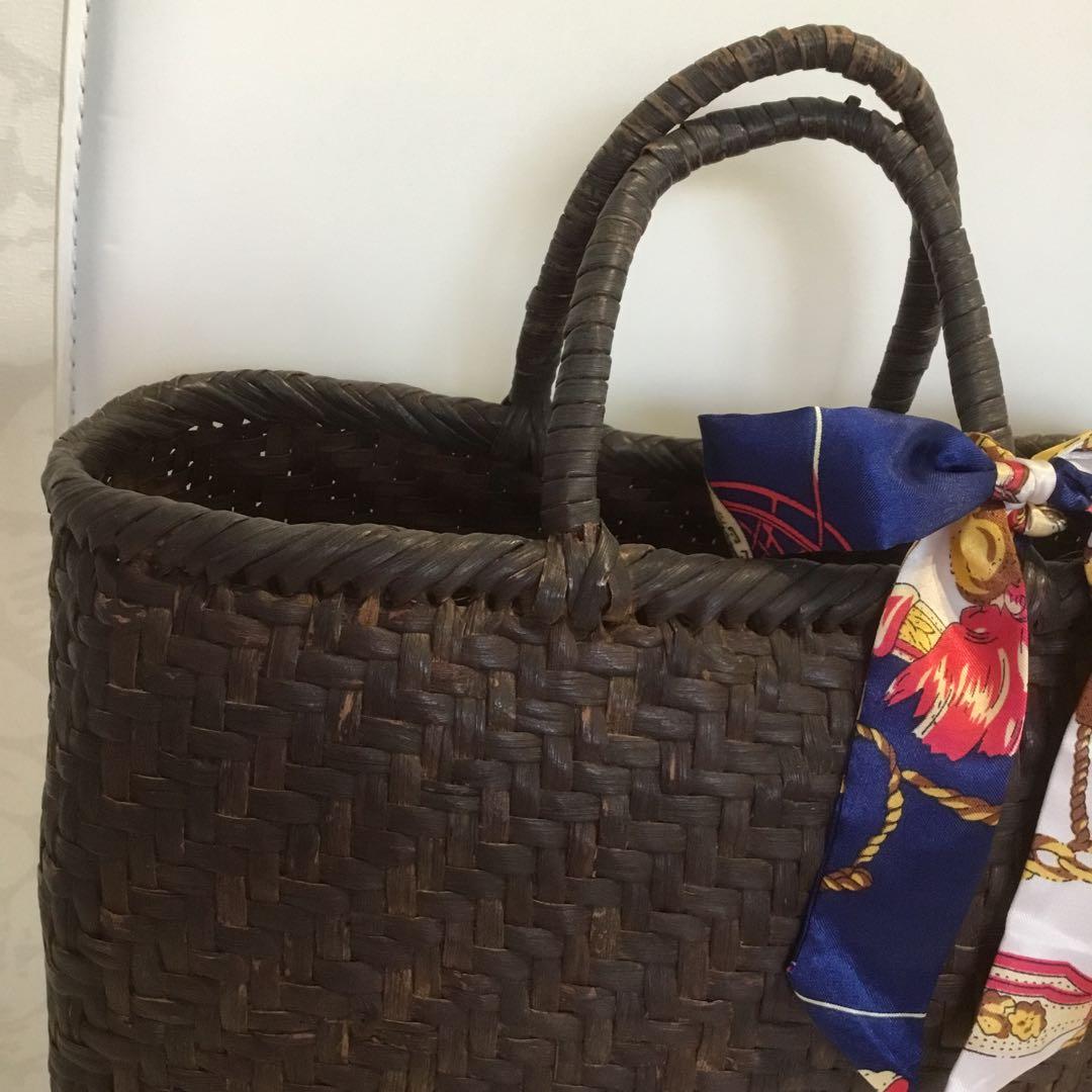 ダークブラウンかごバッグ スカーフ付き　山ぶどう手作り