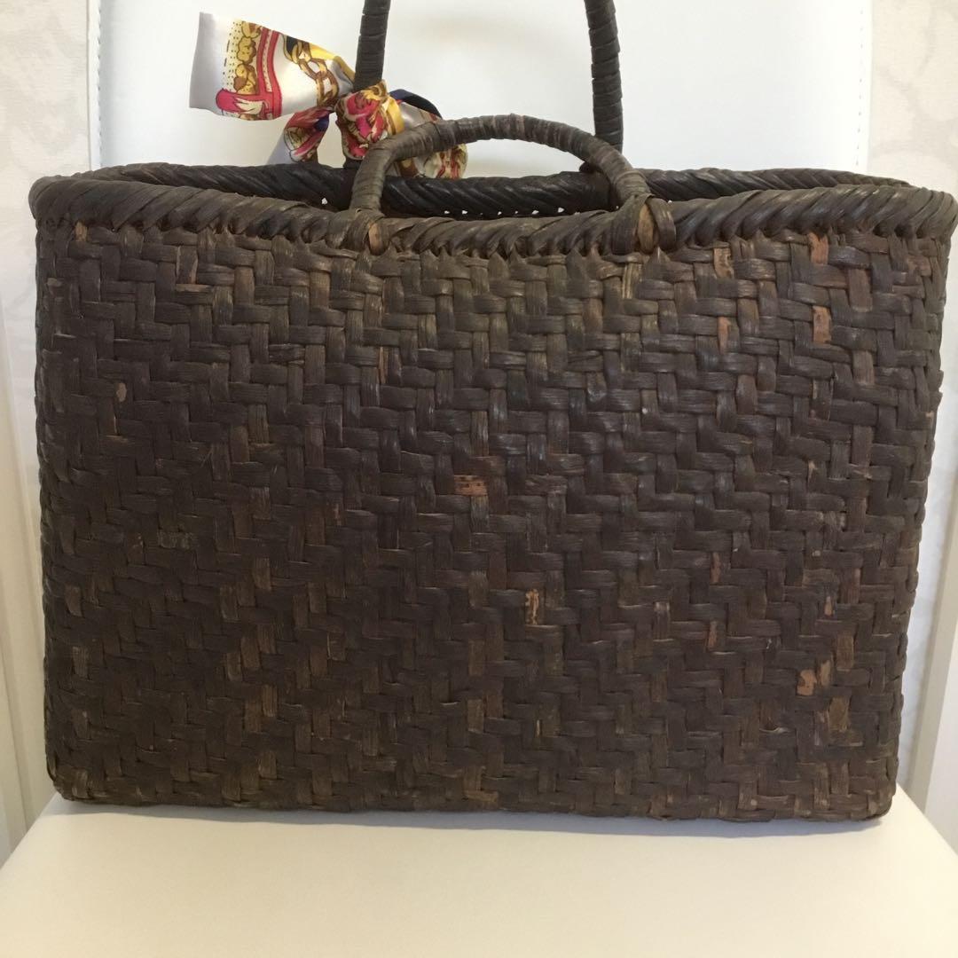 ダークブラウンかごバッグ スカーフ付き　山ぶどう手作り