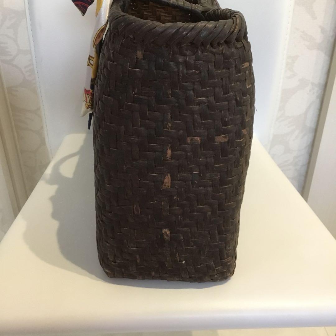 ダークブラウンかごバッグ スカーフ付き　山ぶどう手作り