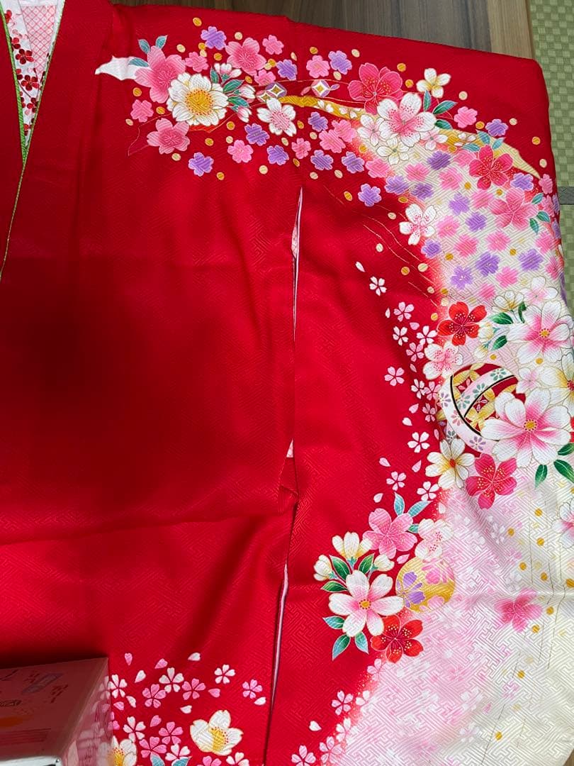 七五三 着物フルセット 6歳7歳　赤色 花柄　お参り着　女児　正絹　新品　髪飾り