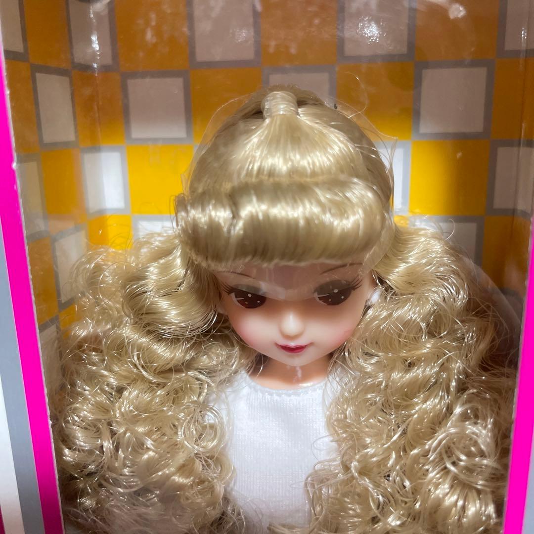 新品未開封！リカちゃんキャッスル　2021 バレンタインモデル　きらちゃん