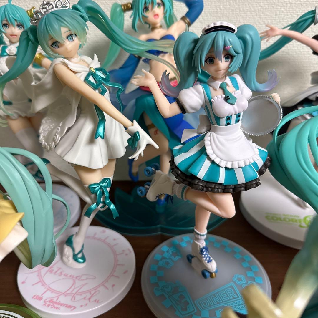 初音ミク　フィギュア　15体まとめ売り