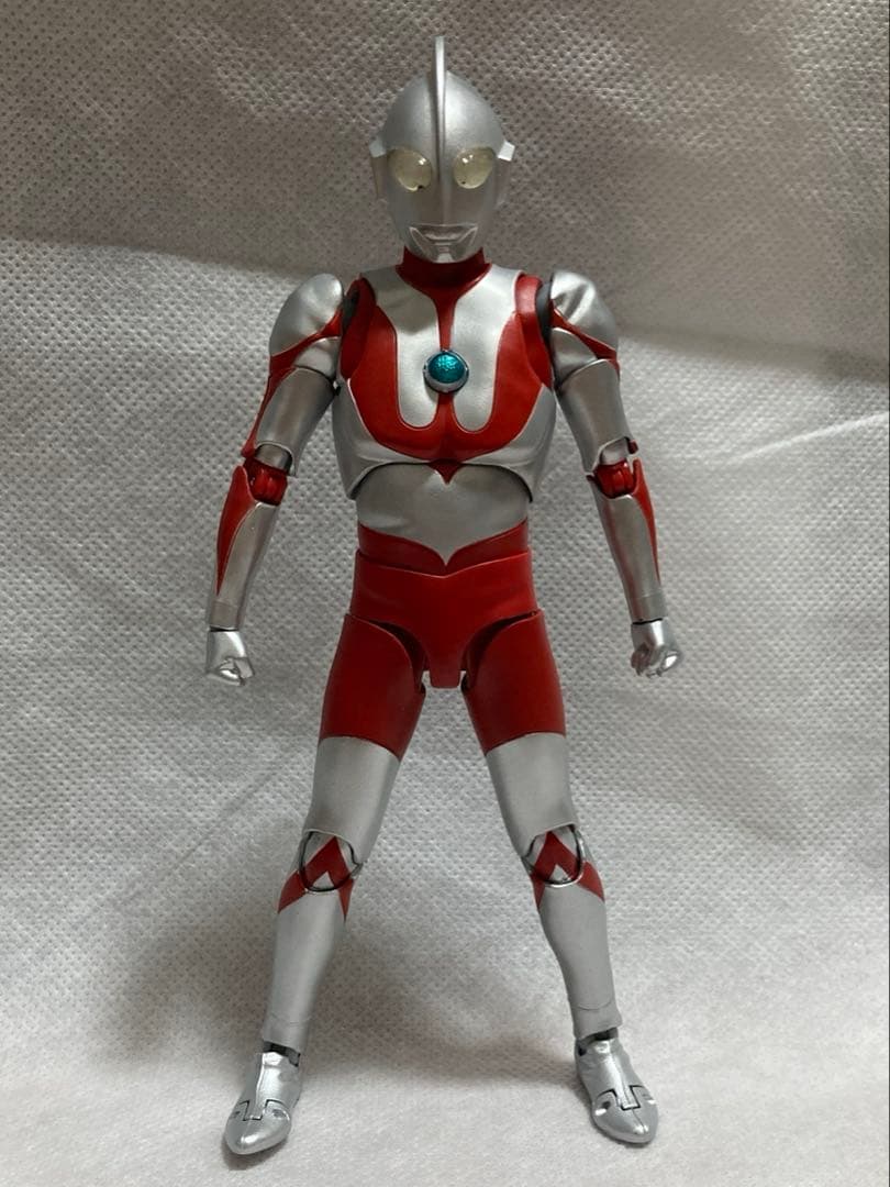 S.H.Figuarts 真骨彫製法 【ウルトラマン(初代)】