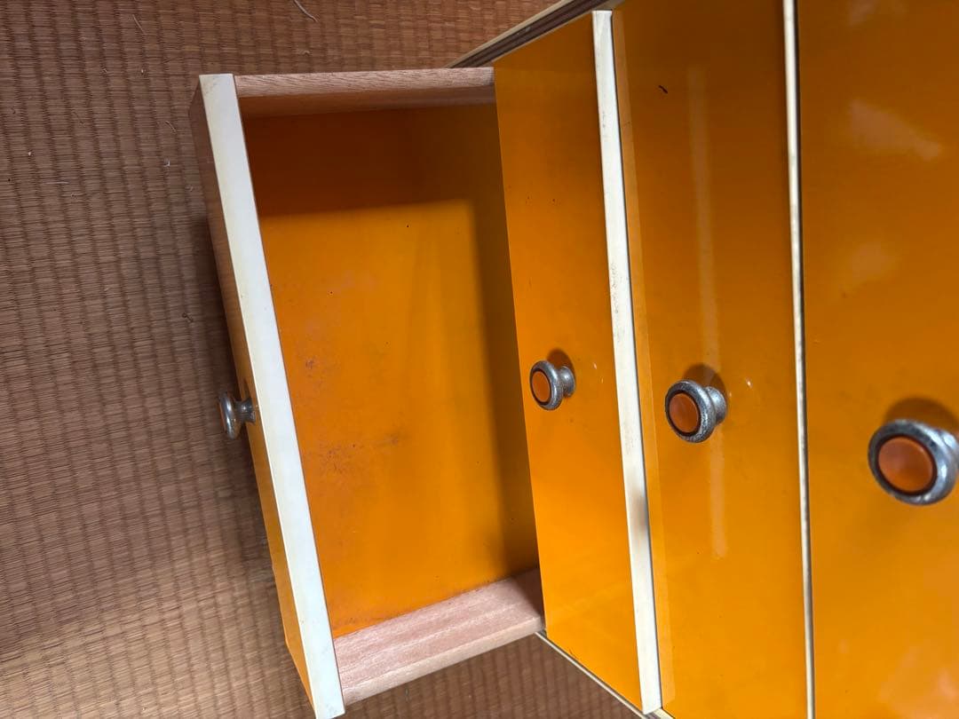 食器棚 昭和レトロ レトロポップ オレンジ イエロー キャビネット 収納棚 本棚