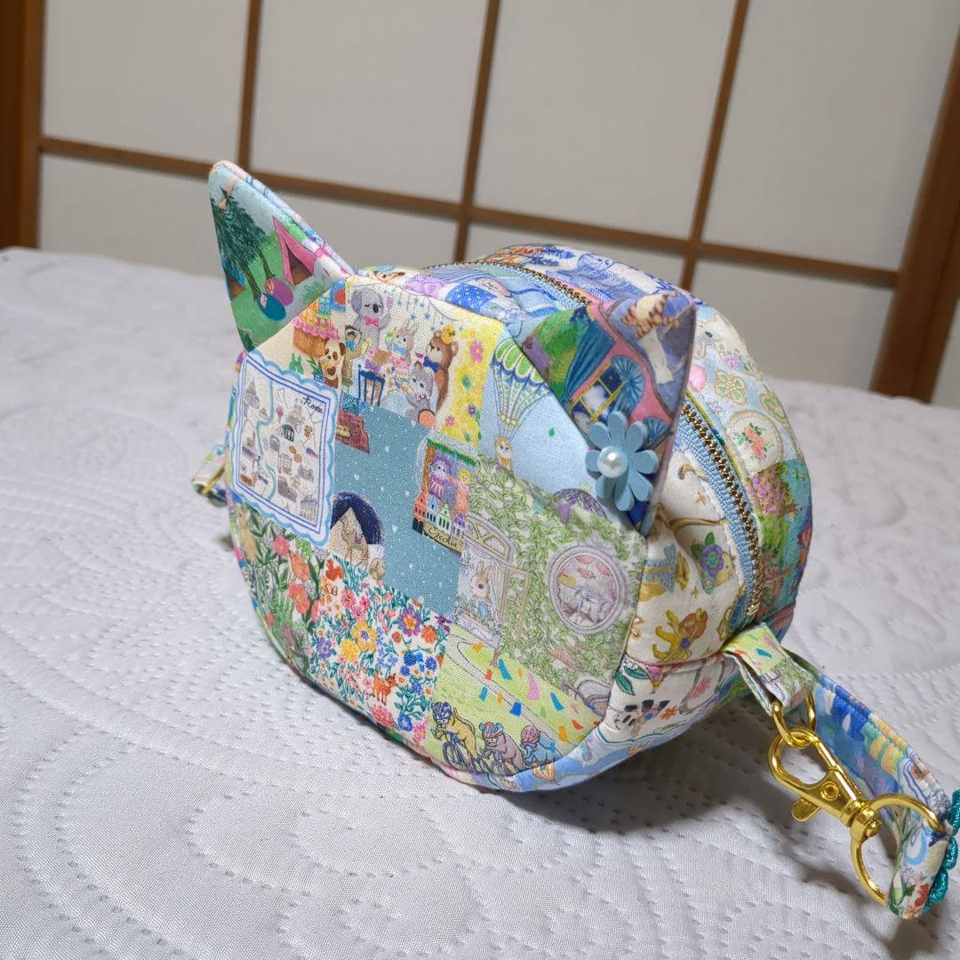 新柄…ユキエモンアニバーサリーパッチワーク ブルー系…コロンと猫ポーチ