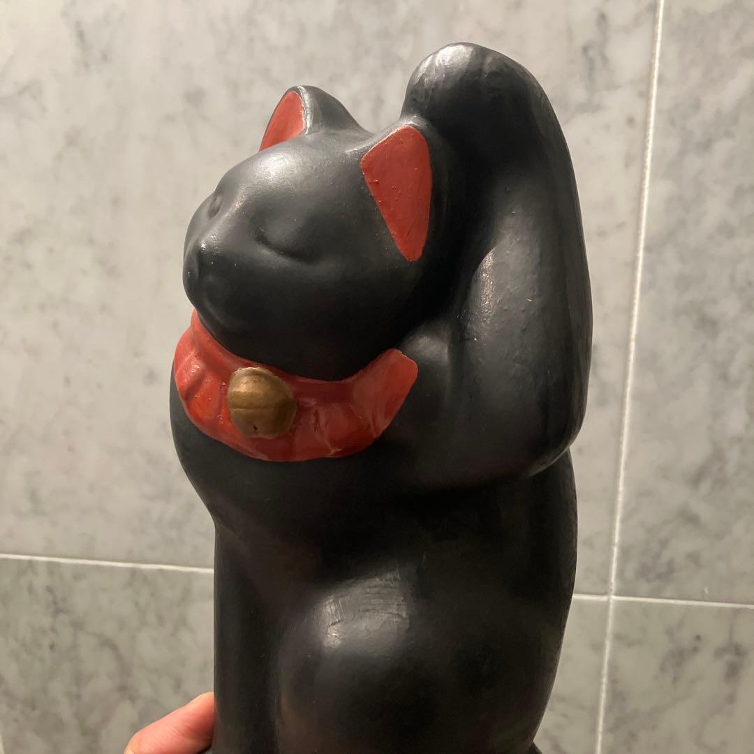 ビンテージ　ウインクをするユニークでキュートな招き猫ちゃん