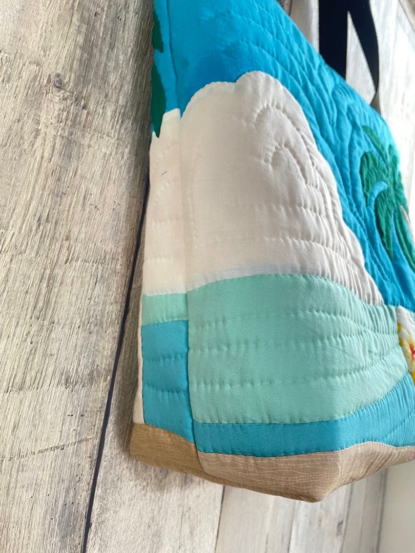 ハワイアンキルトバック♡夏を感じるハンドメイドバック　サーフボード　ホヌ