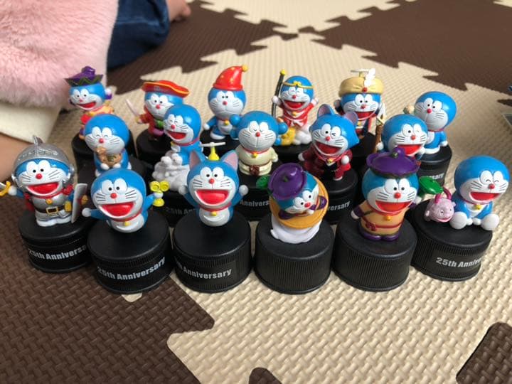 ドラえもん ペットボトルキャップ - メルカリ