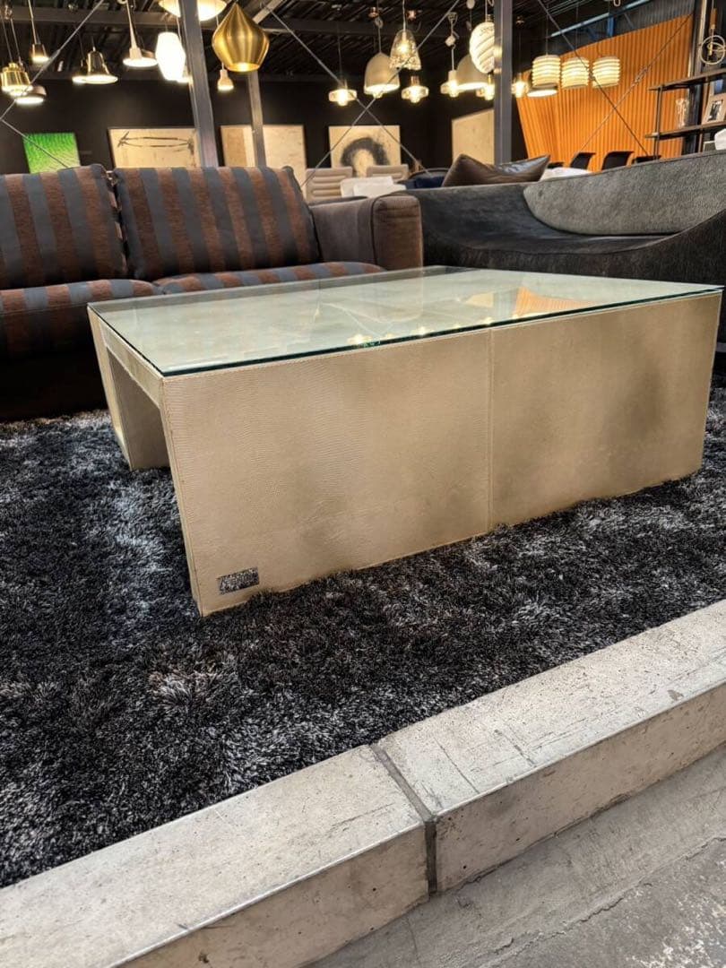 FENDI カーサ テーブル 牛革 イグアナの型押し