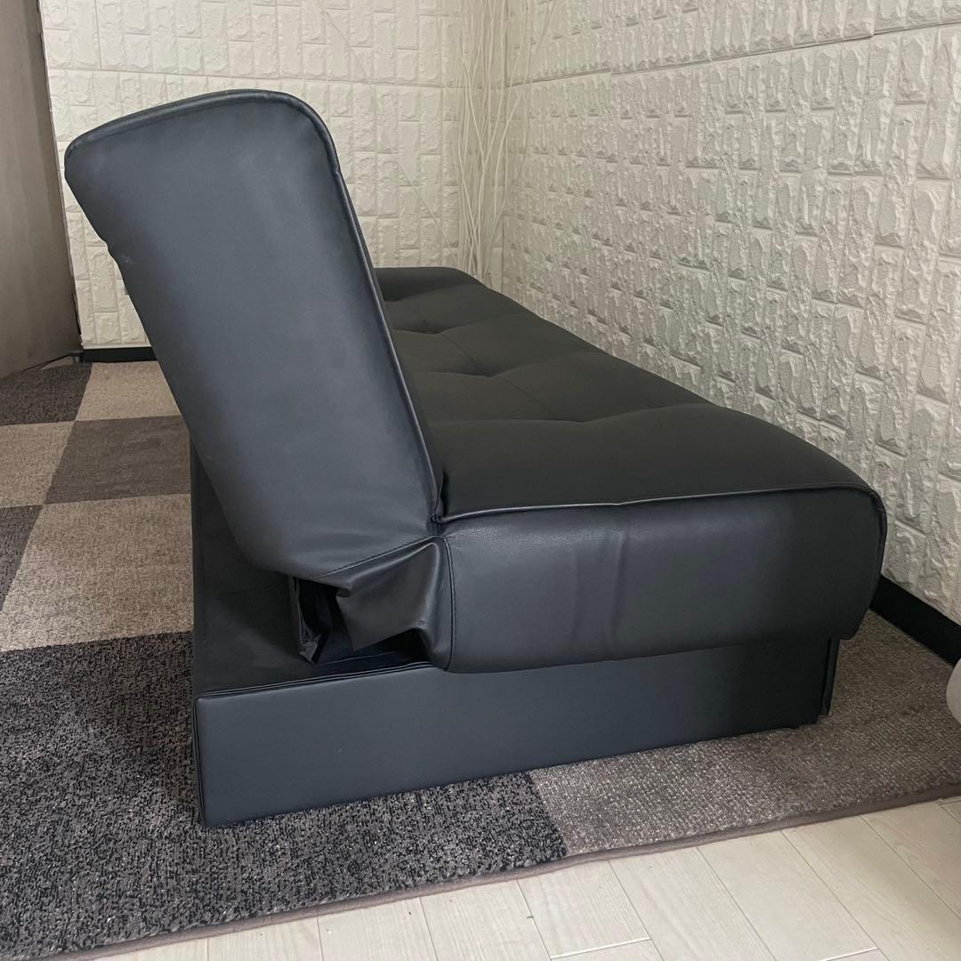 都内23区送料無料✨ソファベッド✨ 引き出し収納付き　レザー