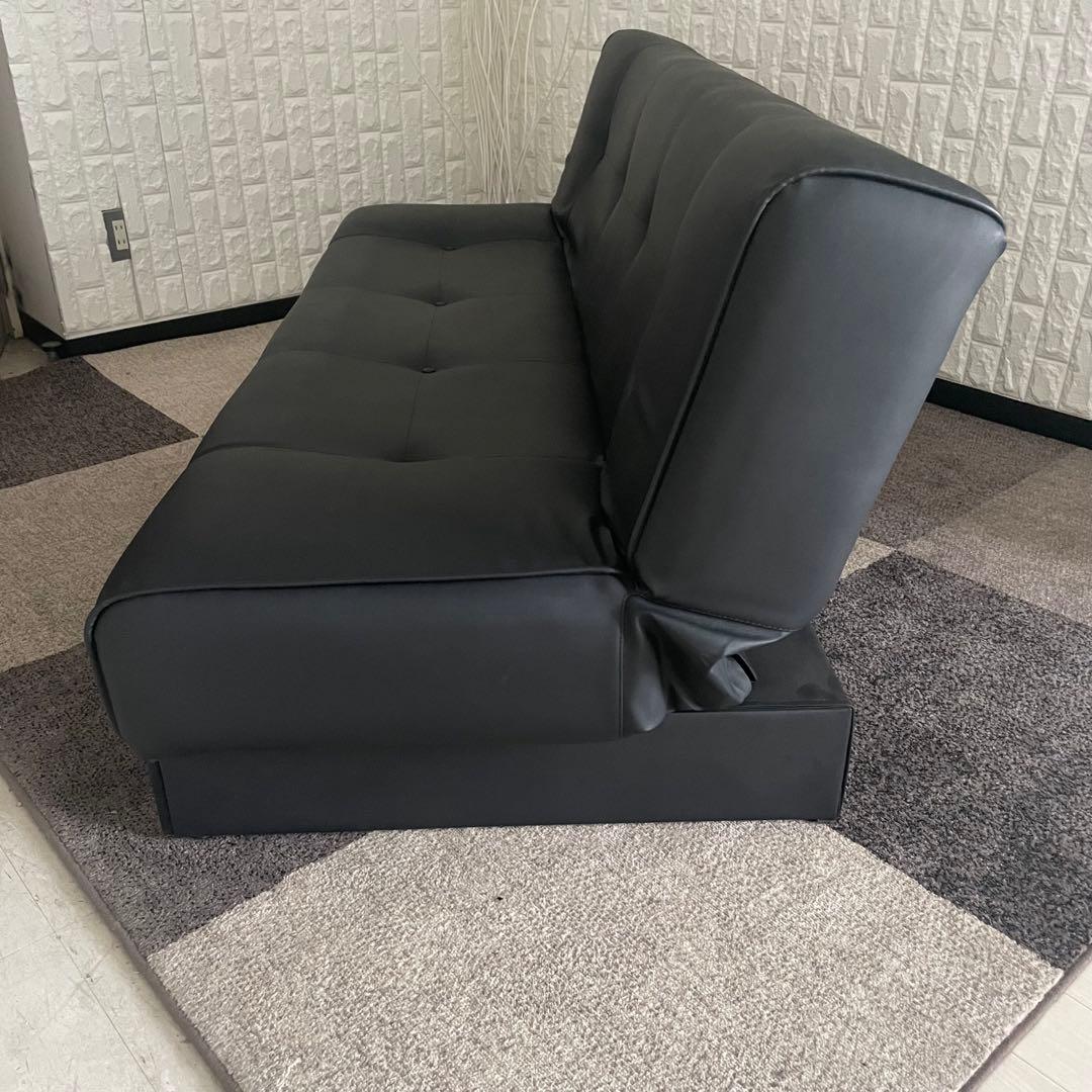 都内23区送料無料✨ソファベッド✨ 引き出し収納付き　レザー