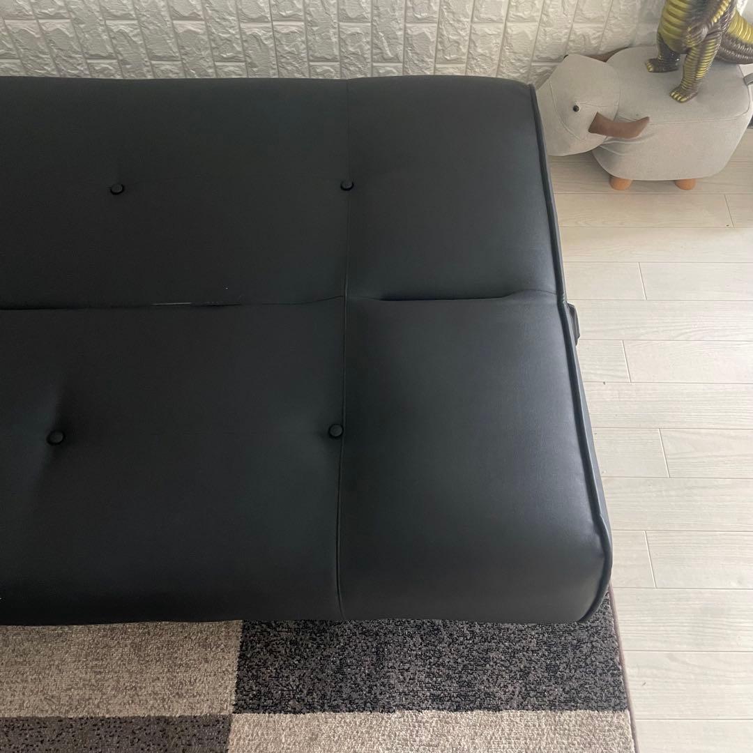 都内23区送料無料✨ソファベッド✨ 引き出し収納付き　レザー