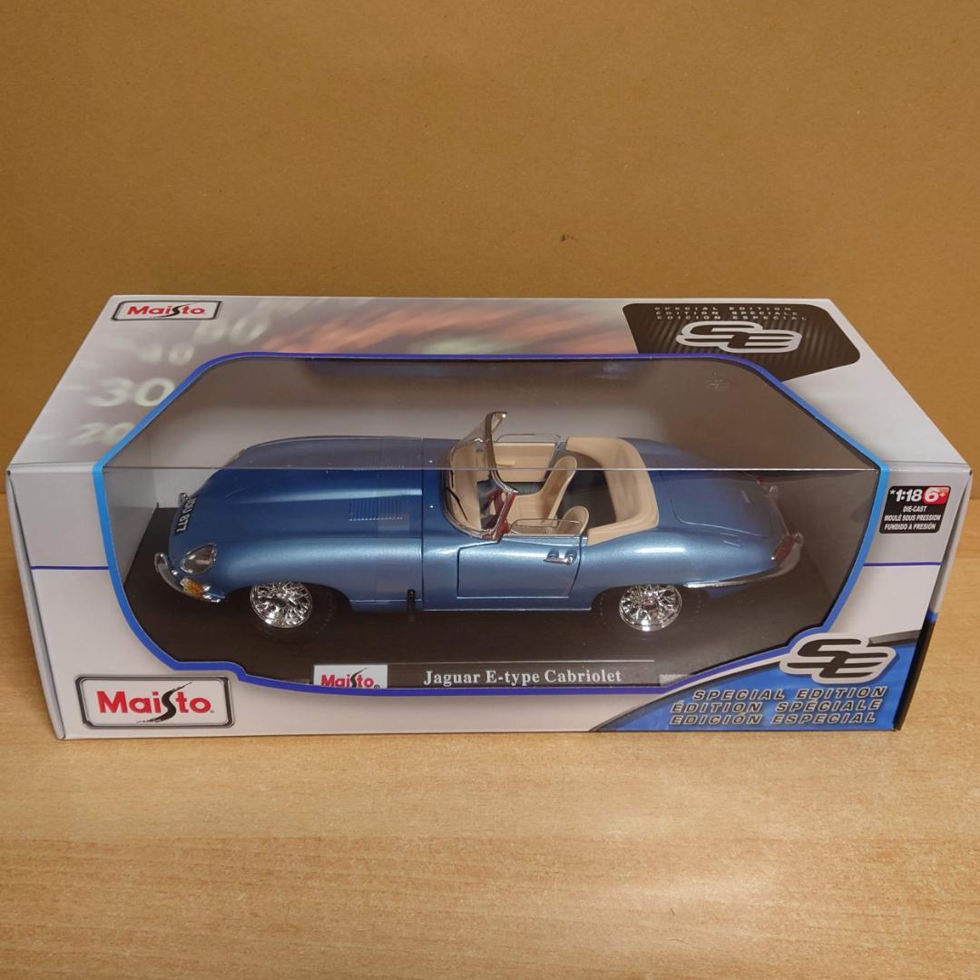 1/18 ジャガーEタイプ カブリオレ1961 ブルー マイスト合金製ミニカー