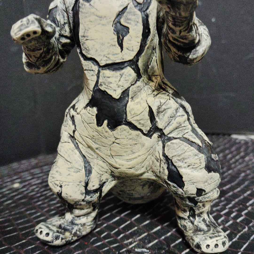 Nao様専用ウルトラ怪獣絶版ソフビEXゴモラ.エレキング - メルカリ