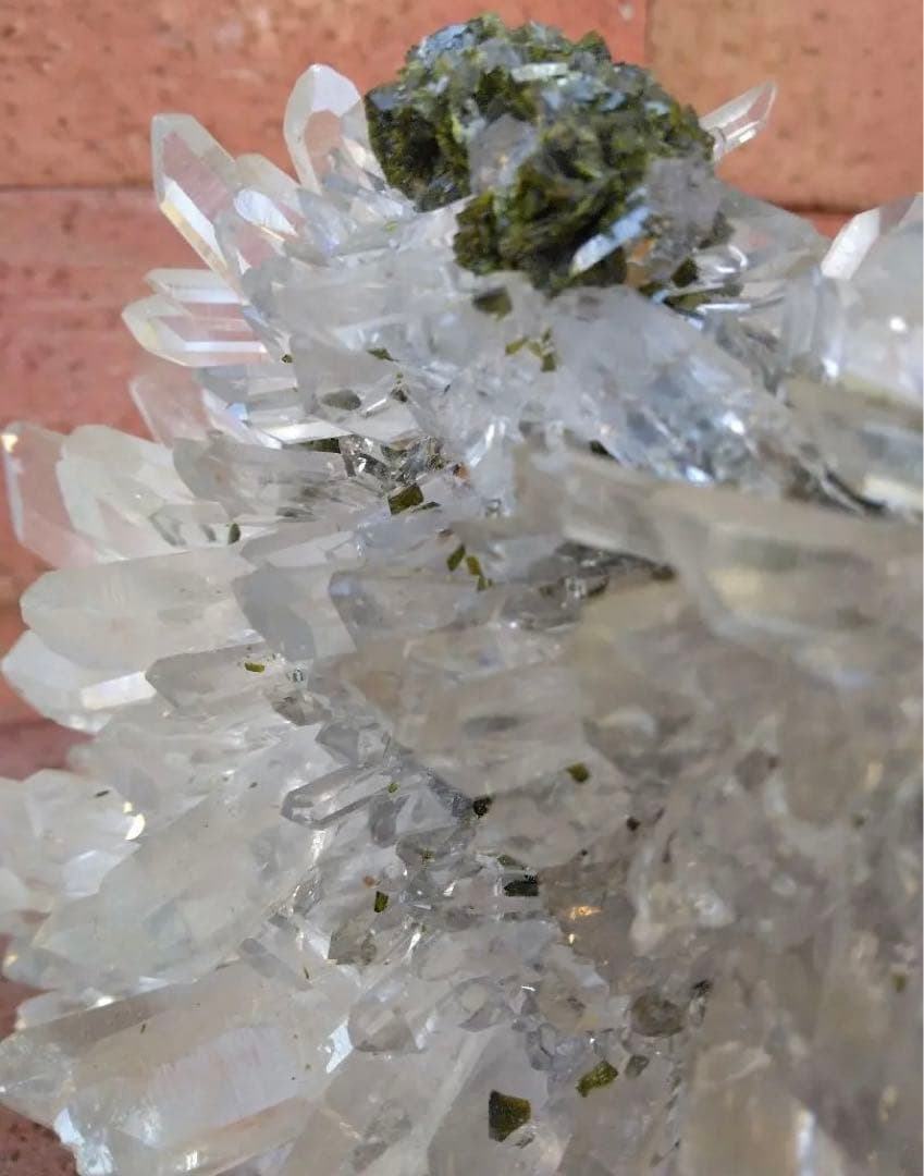 水晶 エピドート 共生クラスター　3.5kg－ｍｔ582