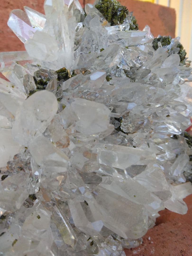 水晶 エピドート 共生クラスター　3.5kg－ｍｔ582