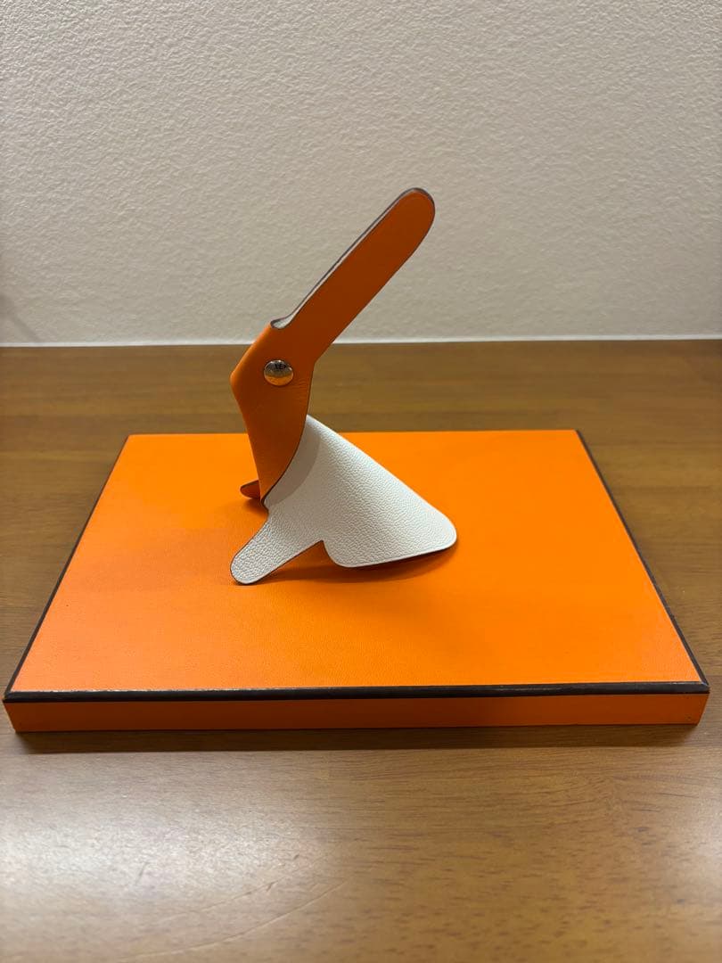 エルメス　クリッカーズ ウサギ