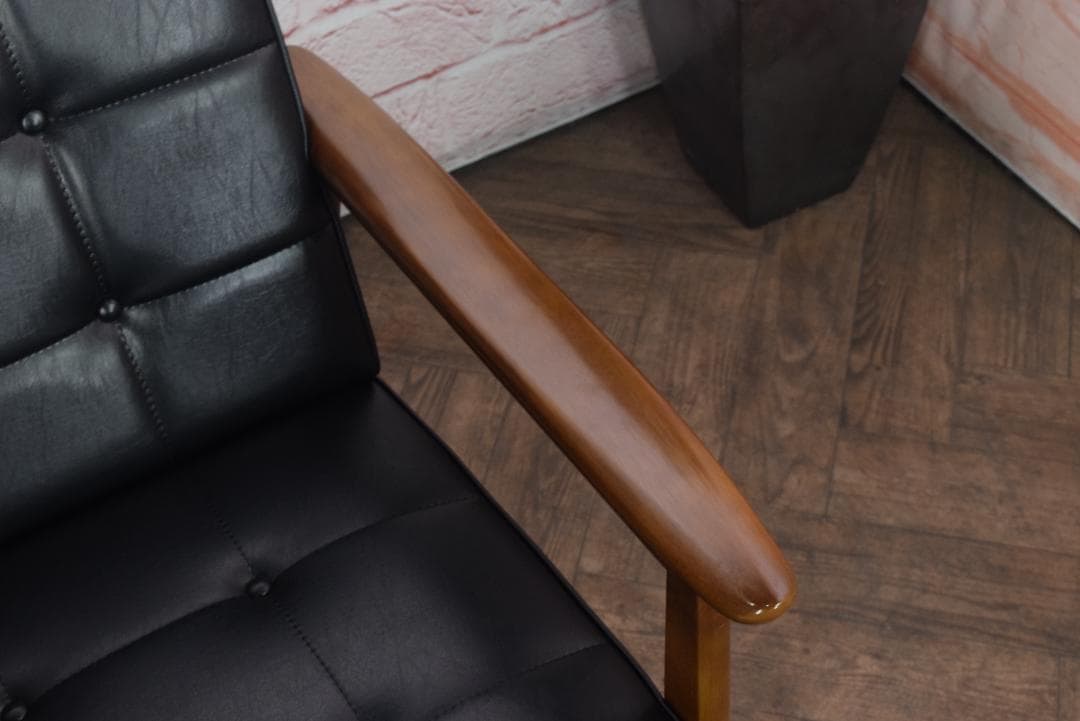 展示品　カリモク60 Kチェア スタンダードブラック　 W36170BW　19D