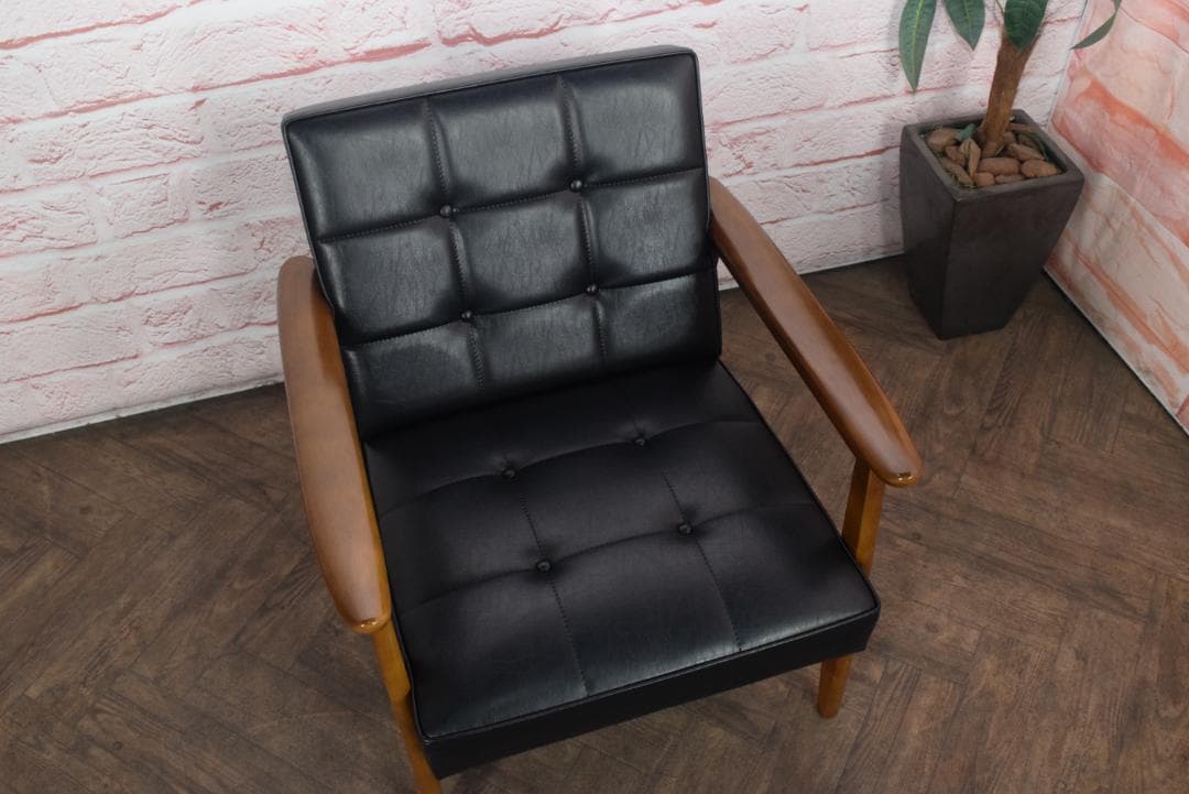 展示品　カリモク60 Kチェア スタンダードブラック　 W36170BW　19D