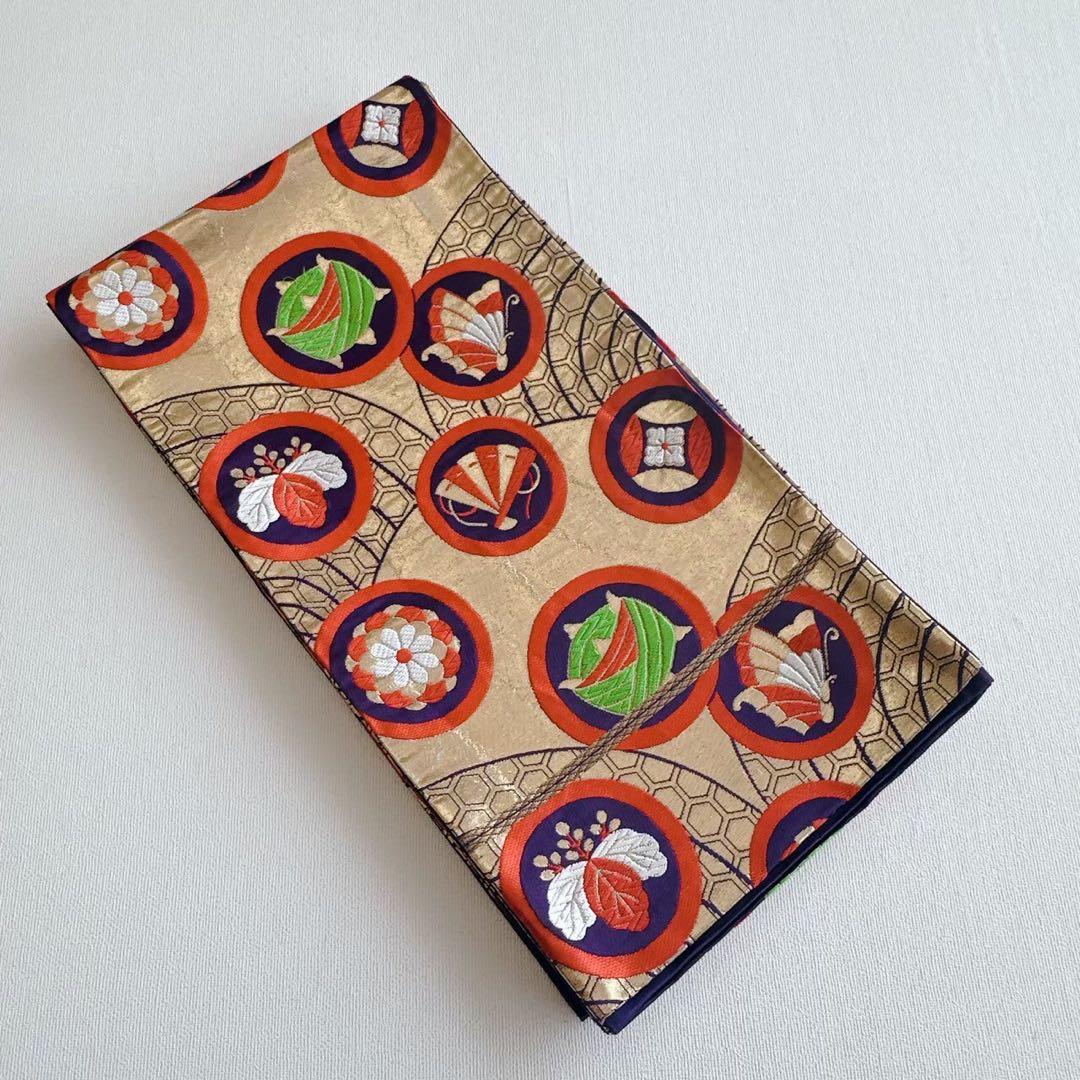 上品　フルセット　七五三　７歳女の子　黄土色赤蝶　金地袋帯　長襦袢付小物7079