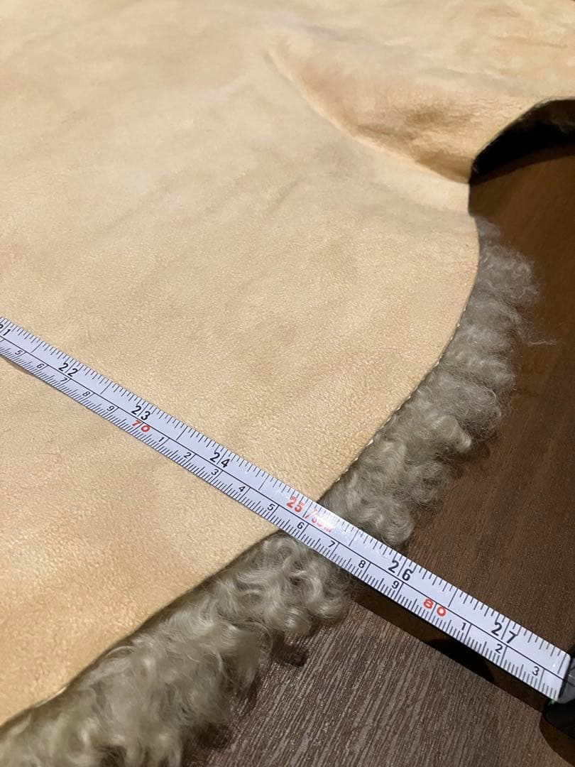 北欧スウェーデン　シープスキン　植物鞣し