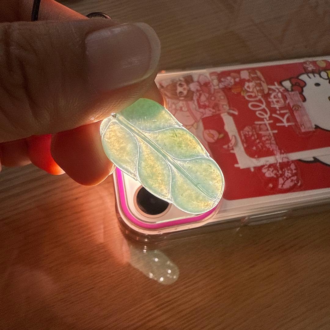 翡翠 葉型ペンダント 鑑定書付き