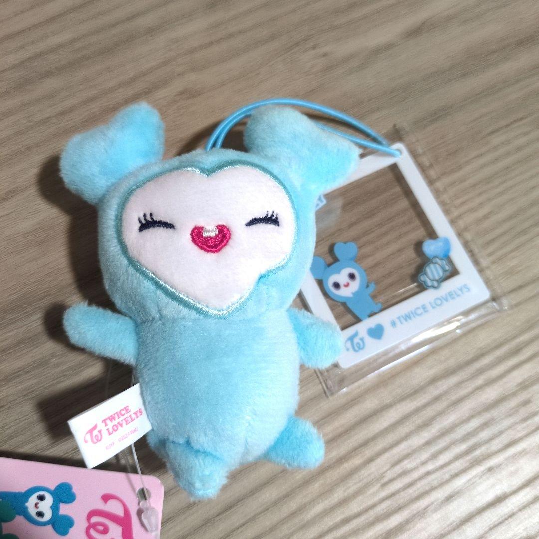 TWICE LOVELY チャーム付きマスコット ナヨン 水色 - メルカリ