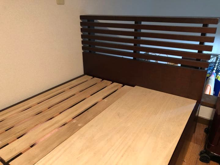 木製　シングルベッド　収納・引き出し付