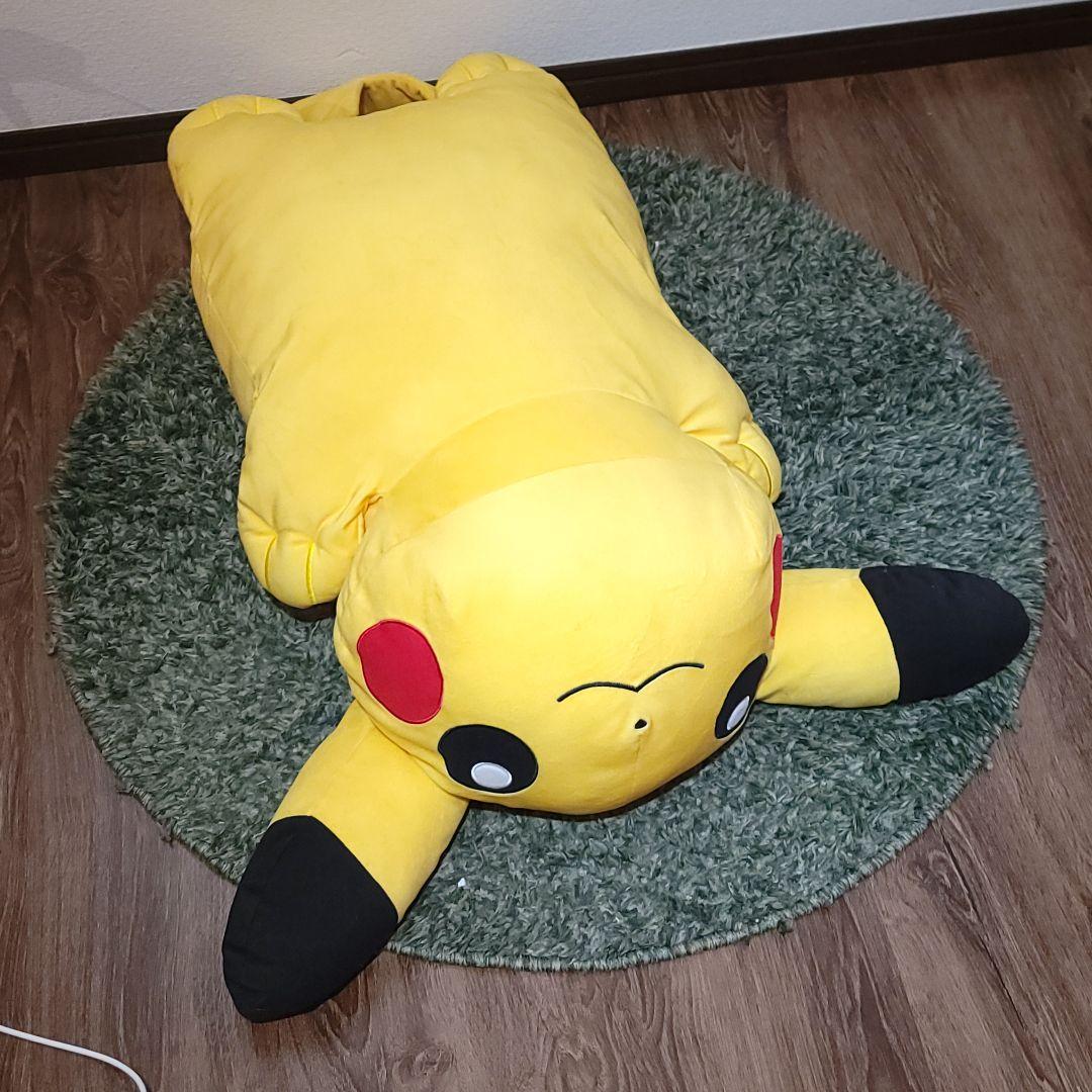 お宝☆ポケセン公式 大きいくったりピカチュウ 全長約75cm！ - メルカリ