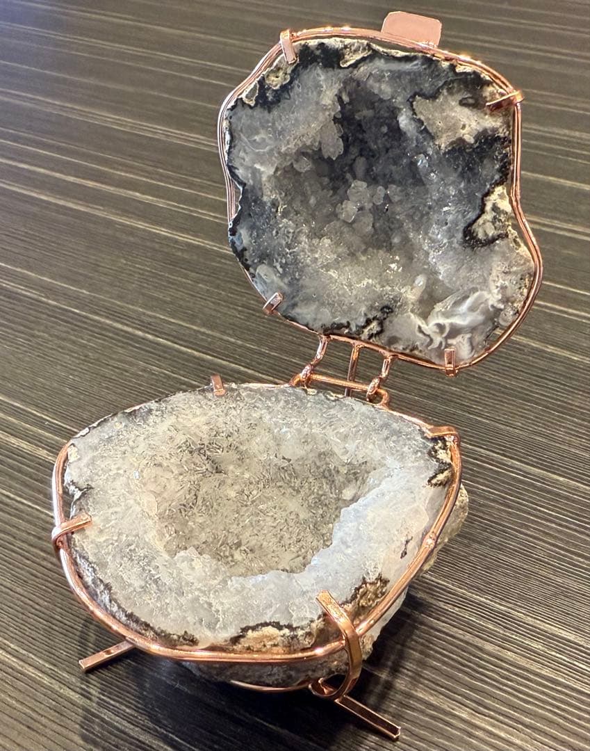 トレジャーメノウ アメジスト 台座付き ペア 蓋付き ジオード 瑪瑙 天然石