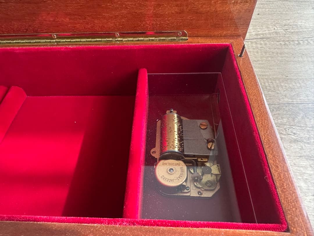 【スイス製】木製オルゴール