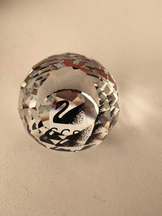 スワロフスキー賢者（誕生）3体＆クリスタルスワン＆木製台2台＆ガラスケース