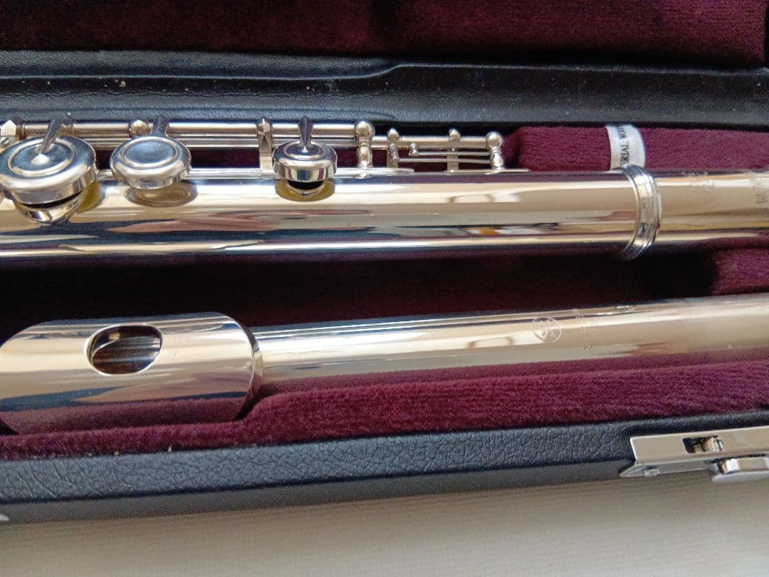 ♦美品♦現行モデル【頭部管銀製】ヤマハフルート YFL312
