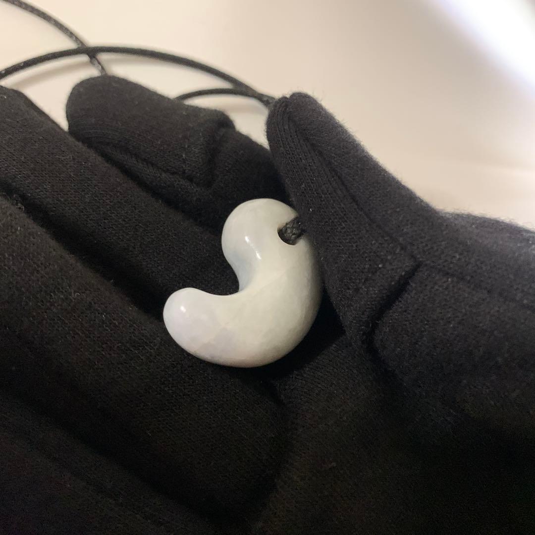 糸魚川翡翠☆勾玉☆ラベンダー翡翠 - メルカリ