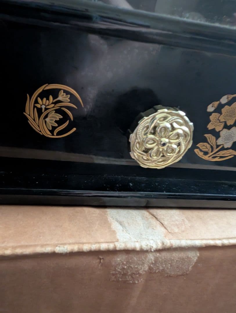 御正月飾(弓矢、小槌) オルゴール内蔵ガラスケース