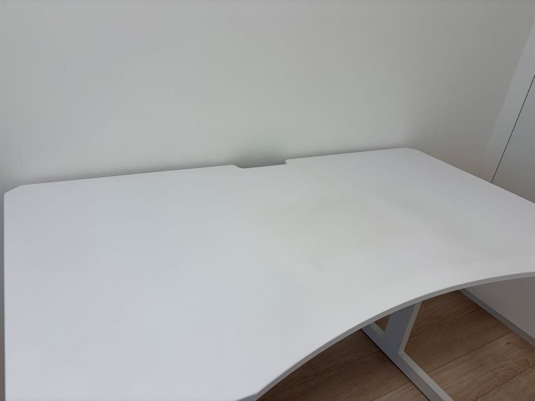 ゲーミングデスク