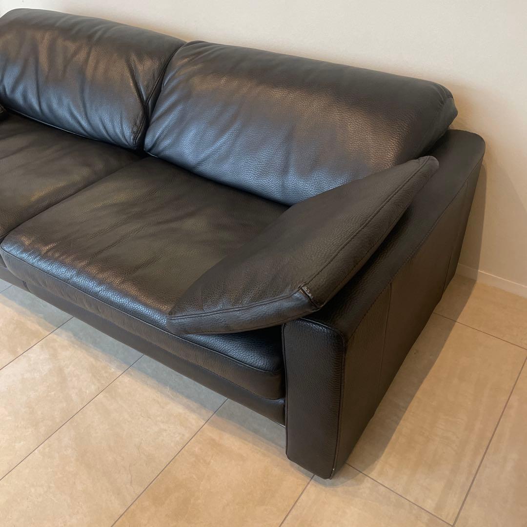 IDC大塚家具 LSシリーズ　黒レザー2人掛けソファ