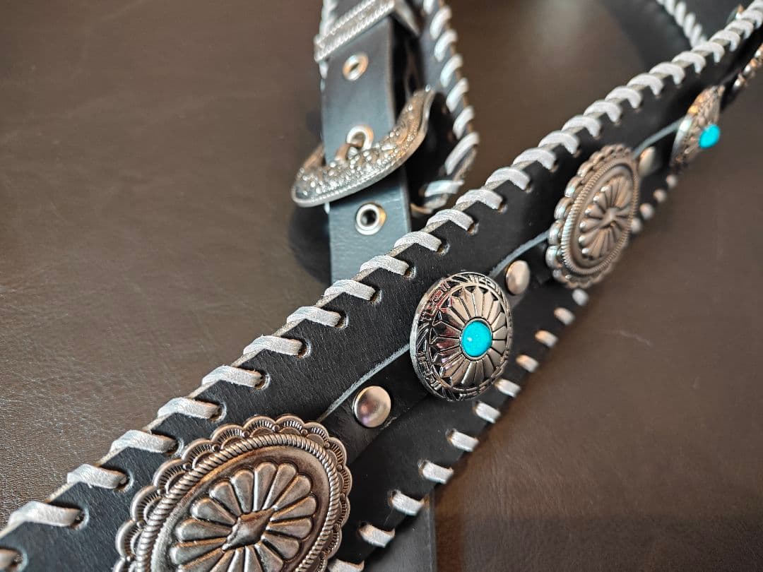 ギターストラップ 本革3mm厚 ターコイズ風コンチョ 117〜130cm - メルカリ