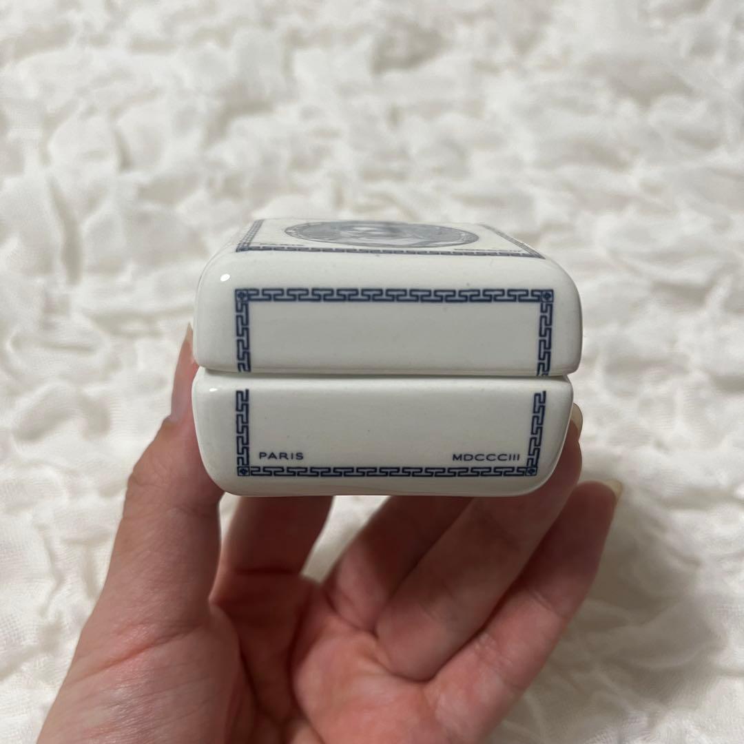 Officine Universelle Buly アラバストル