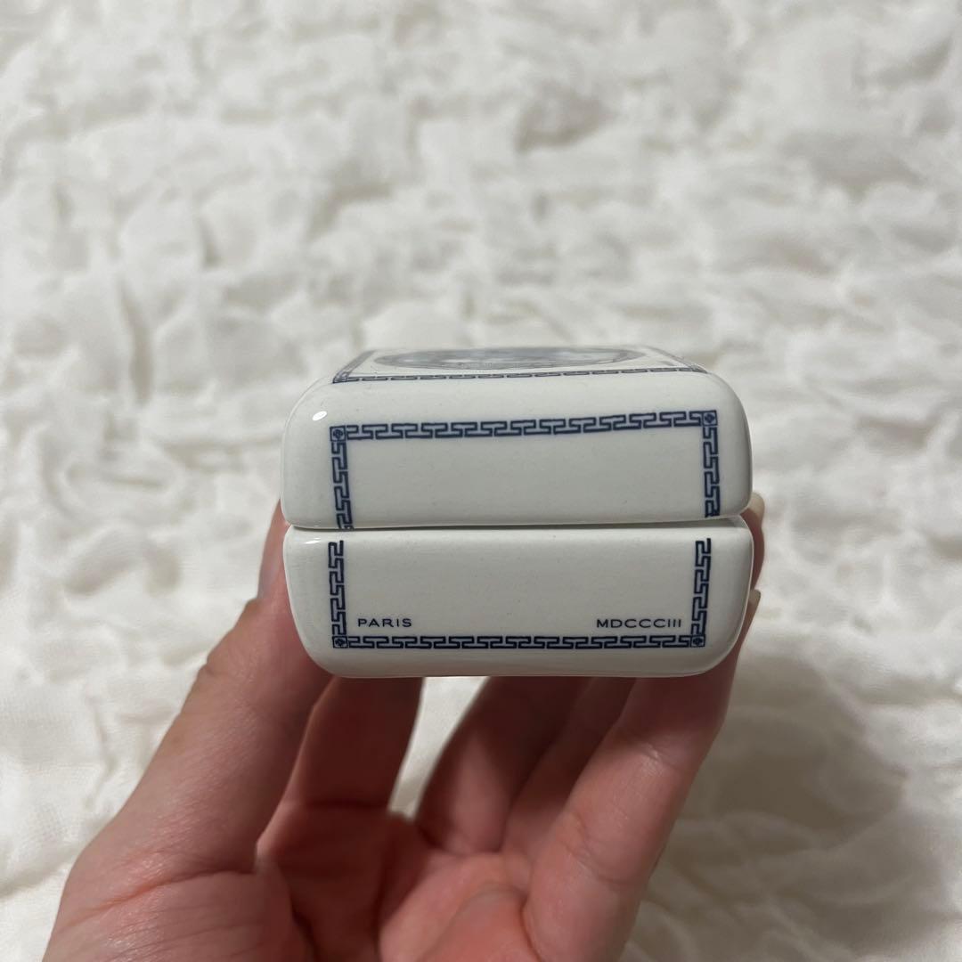 Officine Universelle Buly アラバストル