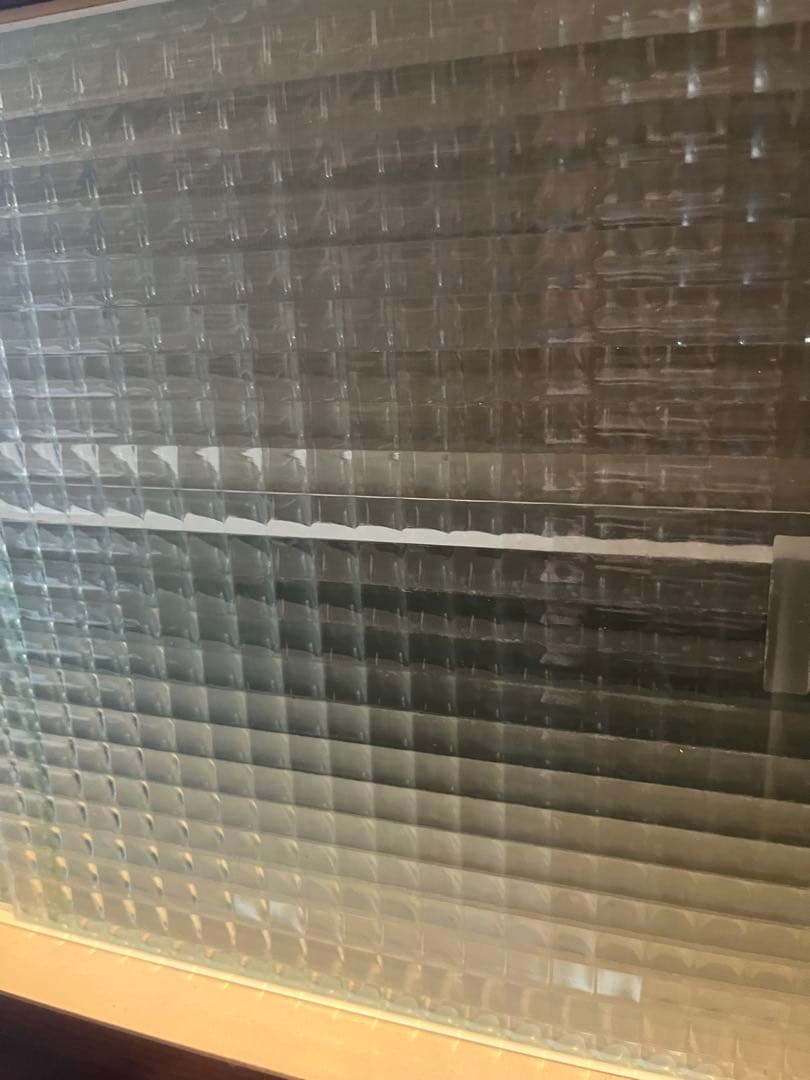 食器棚 昭和レトロ 当時物 レトロポップ 飾り棚 インテリア チェッカーガラス