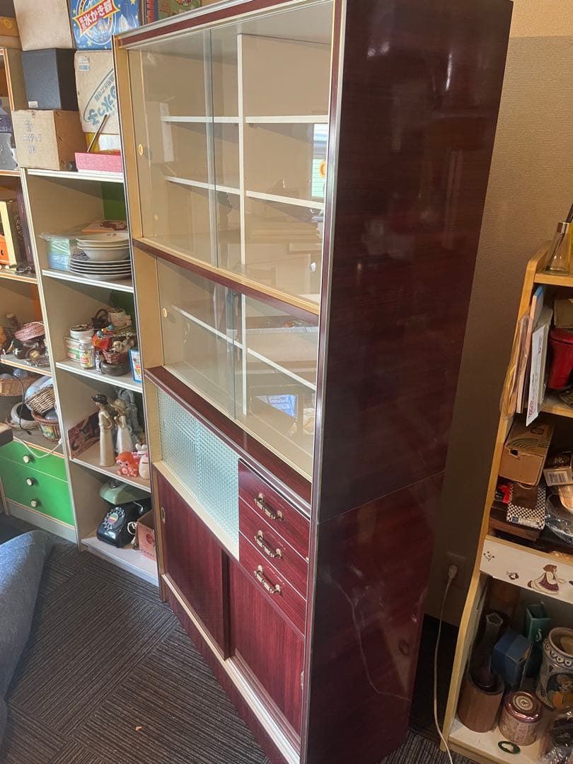 食器棚 昭和レトロ 当時物 レトロポップ 飾り棚 インテリア チェッカーガラス