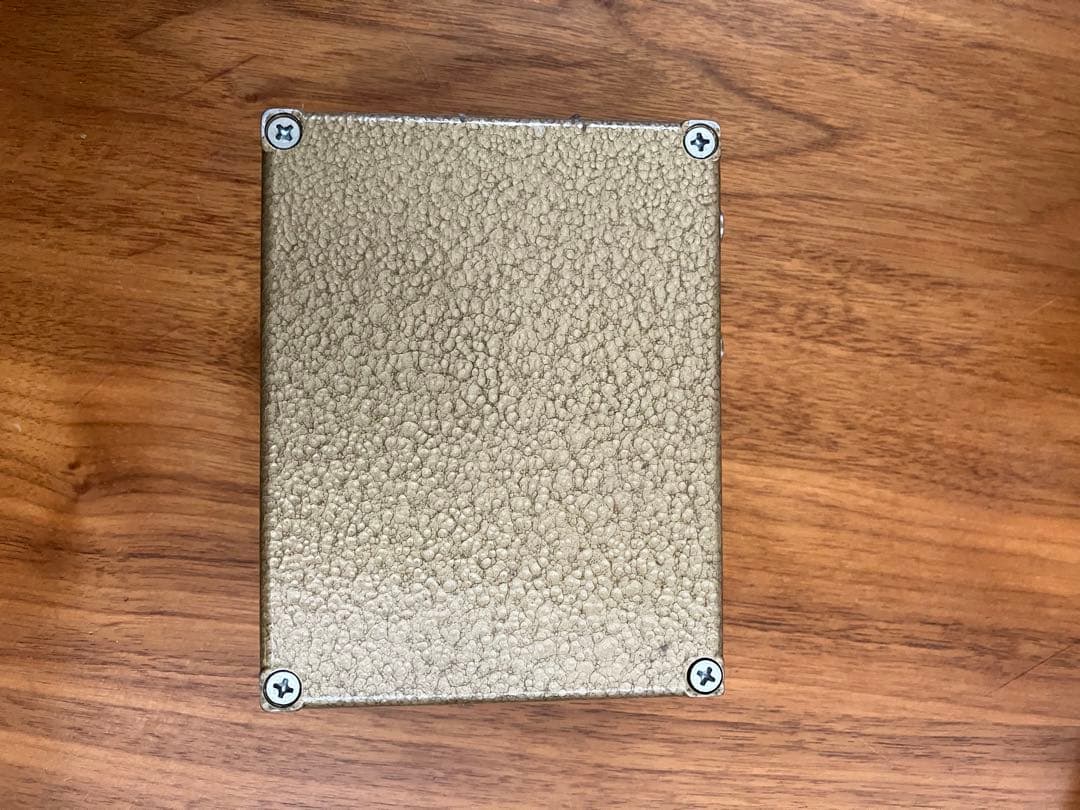 Akg MAGNUS BC109 FUZZ ファズ GOLD