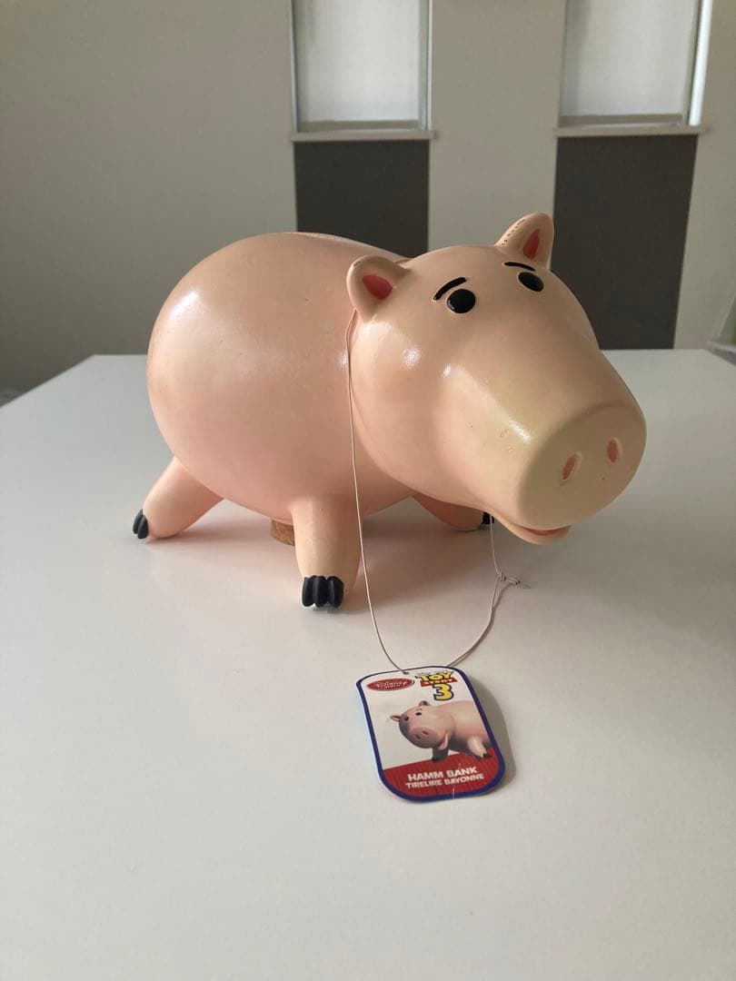 トイストーリー ハム 貯金箱 実物大 - メルカリ