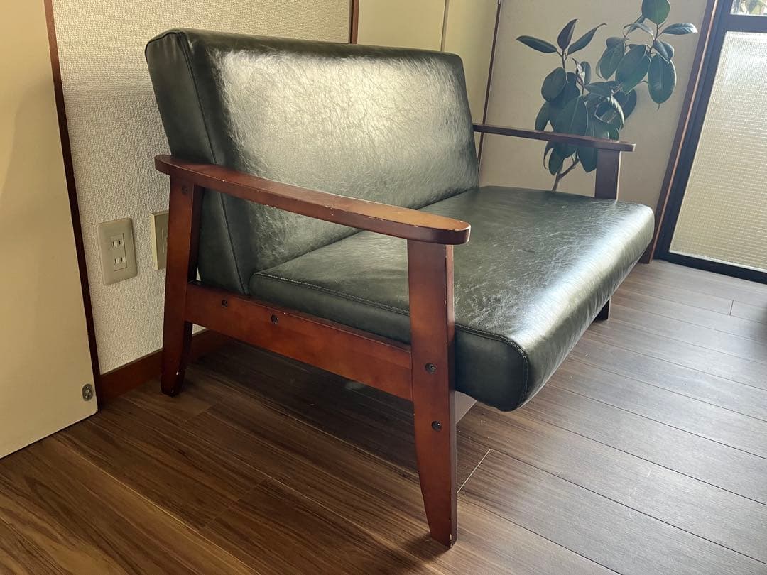 アンティークソファ2人掛け　ダークグリーン合成皮革