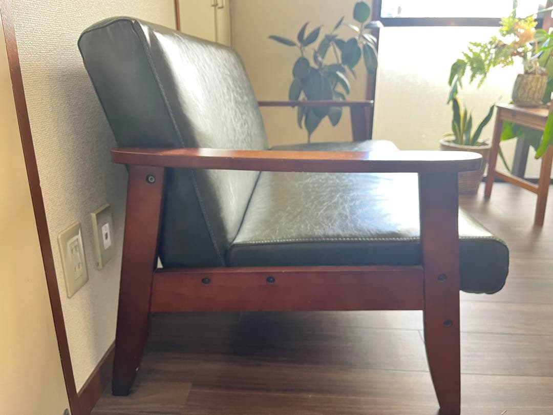 アンティークソファ2人掛け　ダークグリーン合成皮革